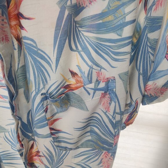 Flower shirt xl size - Picture 4 of 4